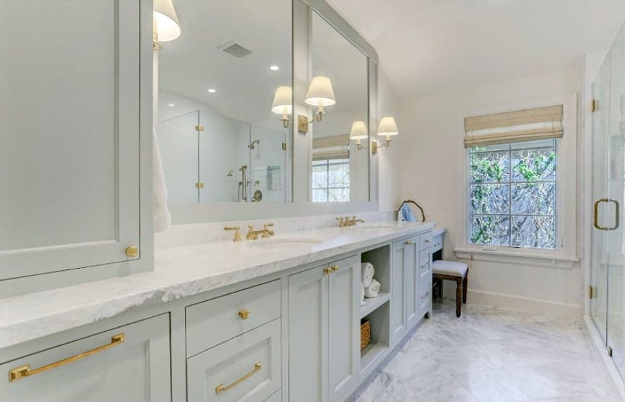 Interior trim carpentry by MAS Contractors in North Chesterfield, VA — door casing and crown molding